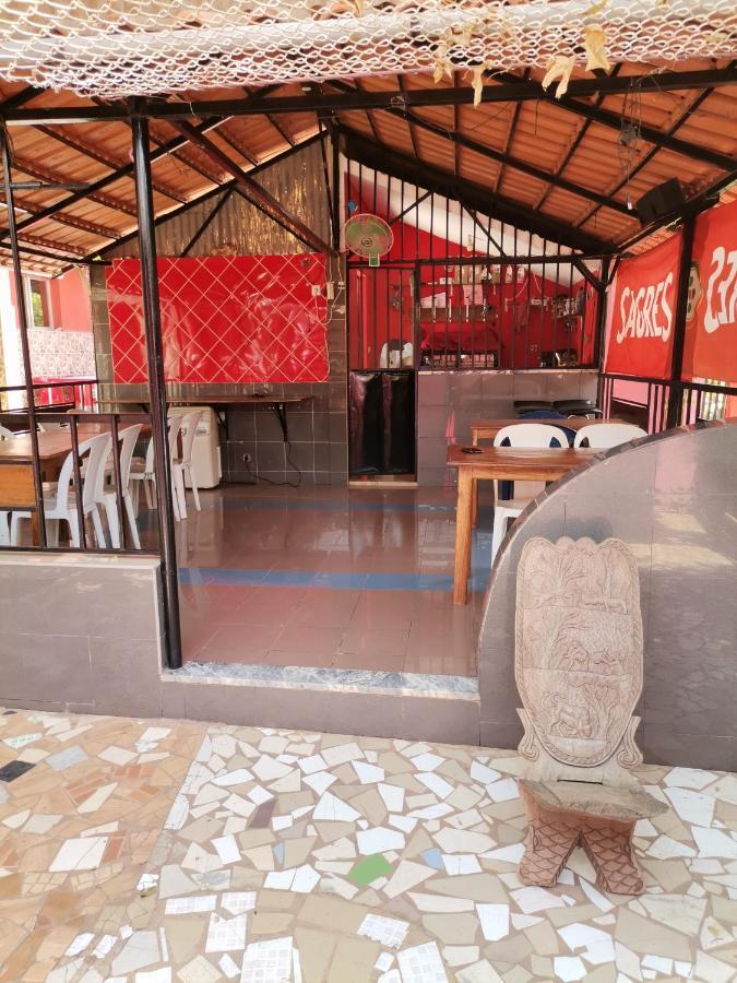 Hotel Badinca Alojamento Low Cost In Bissau Avenida Francisco Mendes Exteriör bild