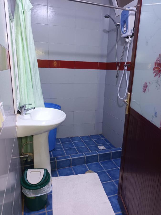 Hotel Badinca Alojamento Low Cost In Bissau Avenida Francisco Mendes Exteriör bild
