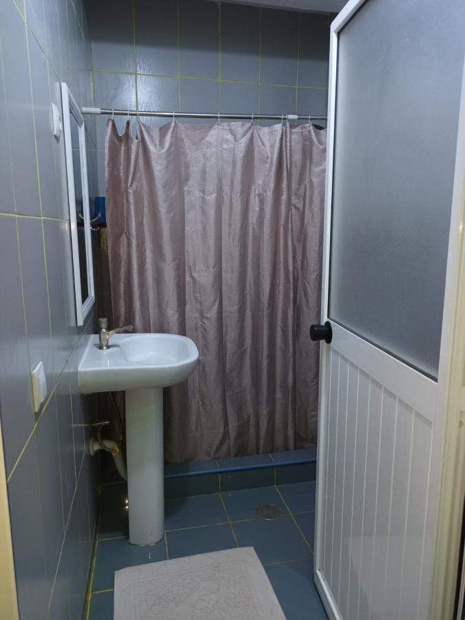 Hotel Badinca Alojamento Low Cost In Bissau Avenida Francisco Mendes Exteriör bild