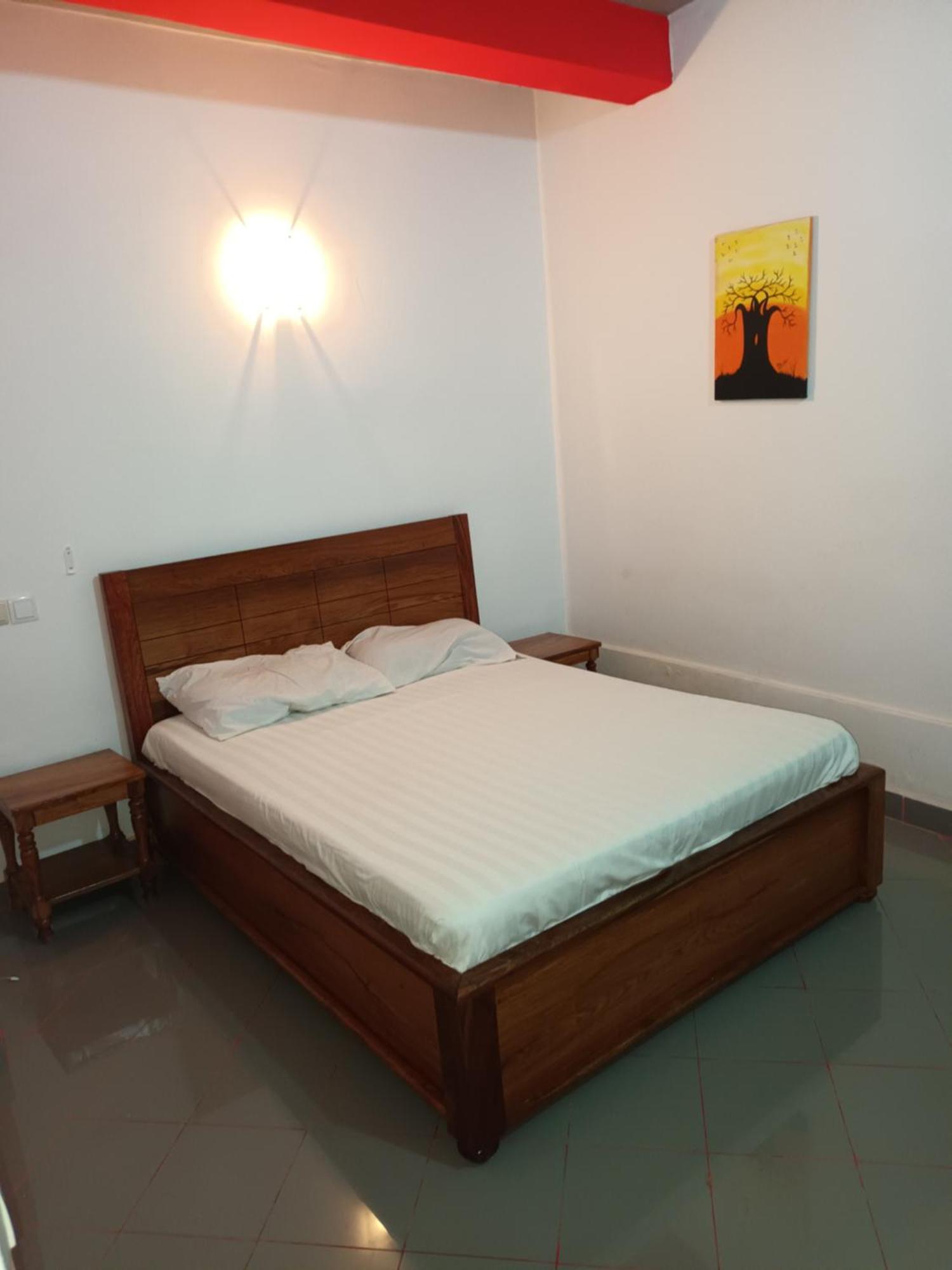 Hotel Badinca Alojamento Low Cost In Bissau Avenida Francisco Mendes Exteriör bild